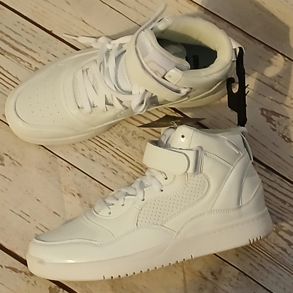 And1 Women's Conduit Mid Top Sneakers White Size 9